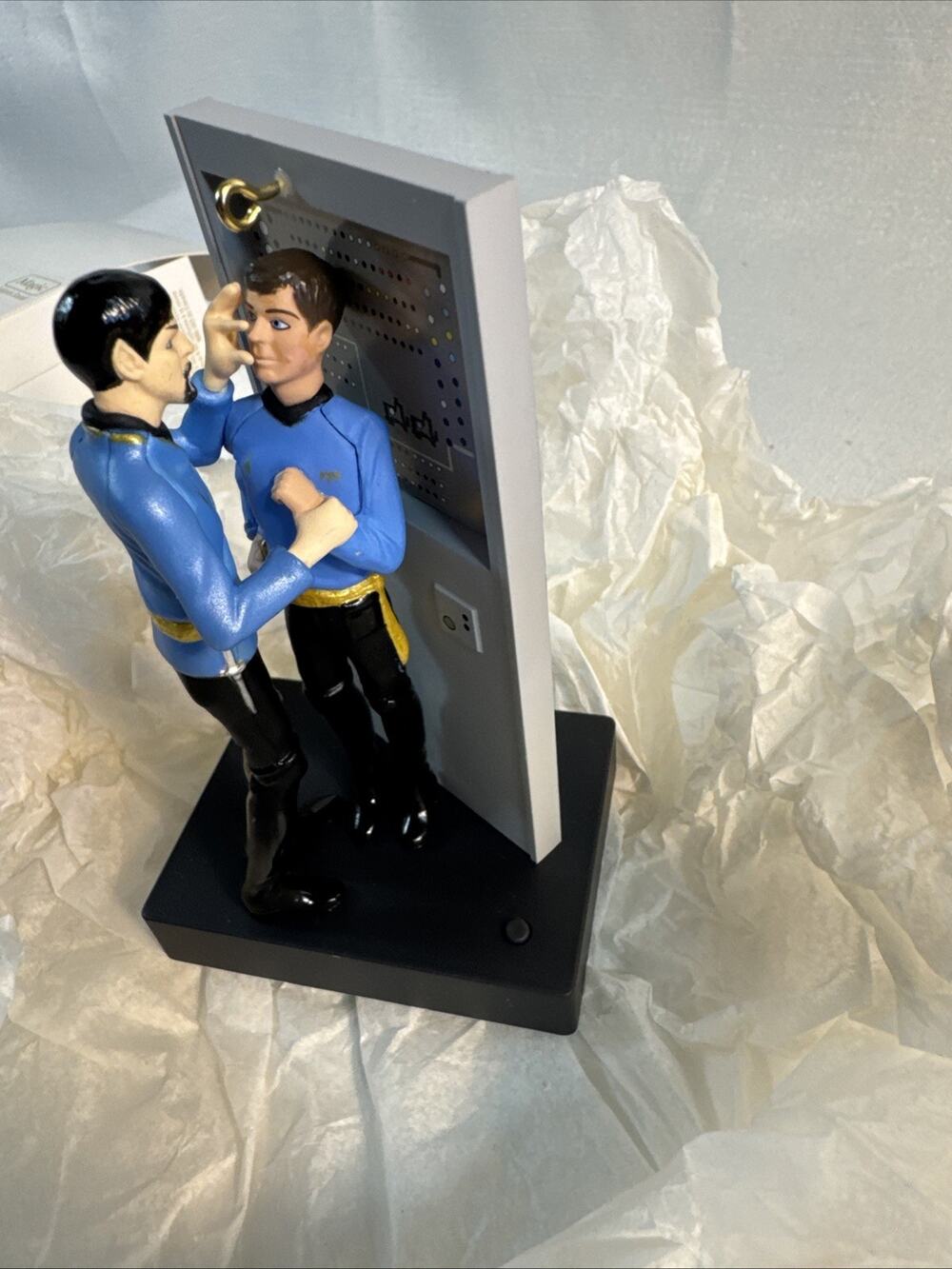 2011 HALLMARK STAR TREK MIRROR MIRROR MAGIC SOUND CHRISTMAS KEEPSAKE ORNAMENT